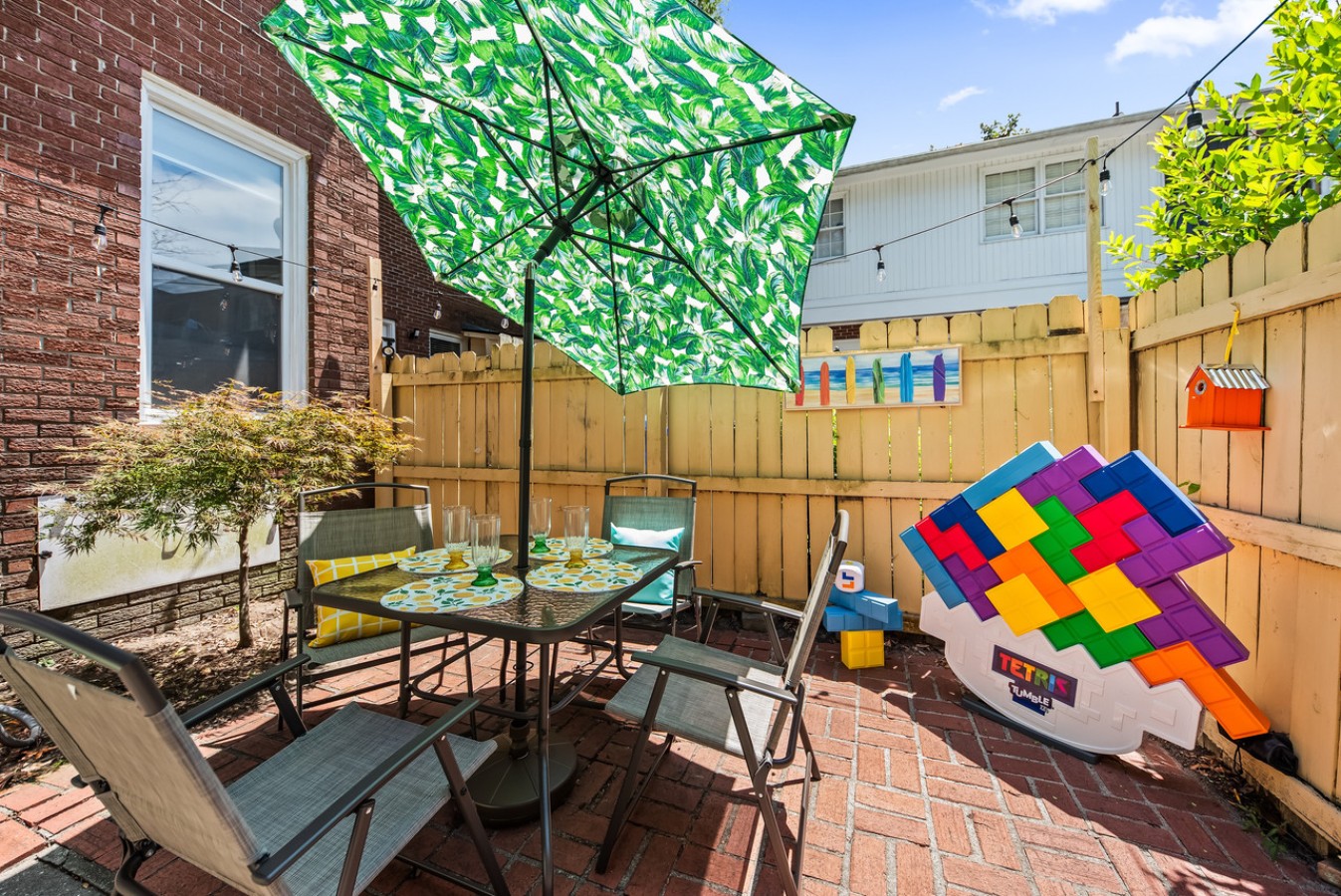 Dog-Friendly · 12 Min to Beach &amp; Downtown CHS