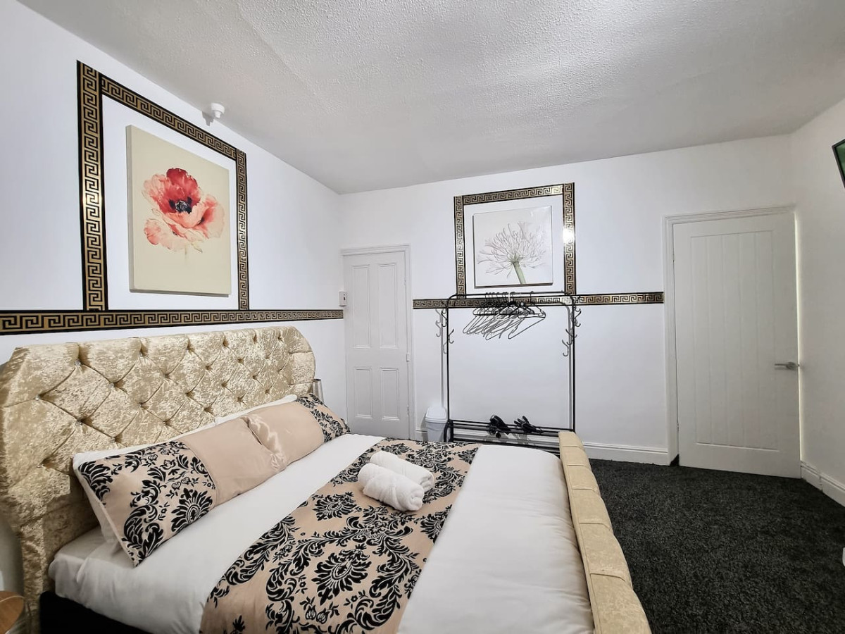 *12PR* Setup for your most relaxed & amazing stay + Free Parking + Free Fast WiFi * in 12 Parkfield Place - Property image 8 - VivreStays