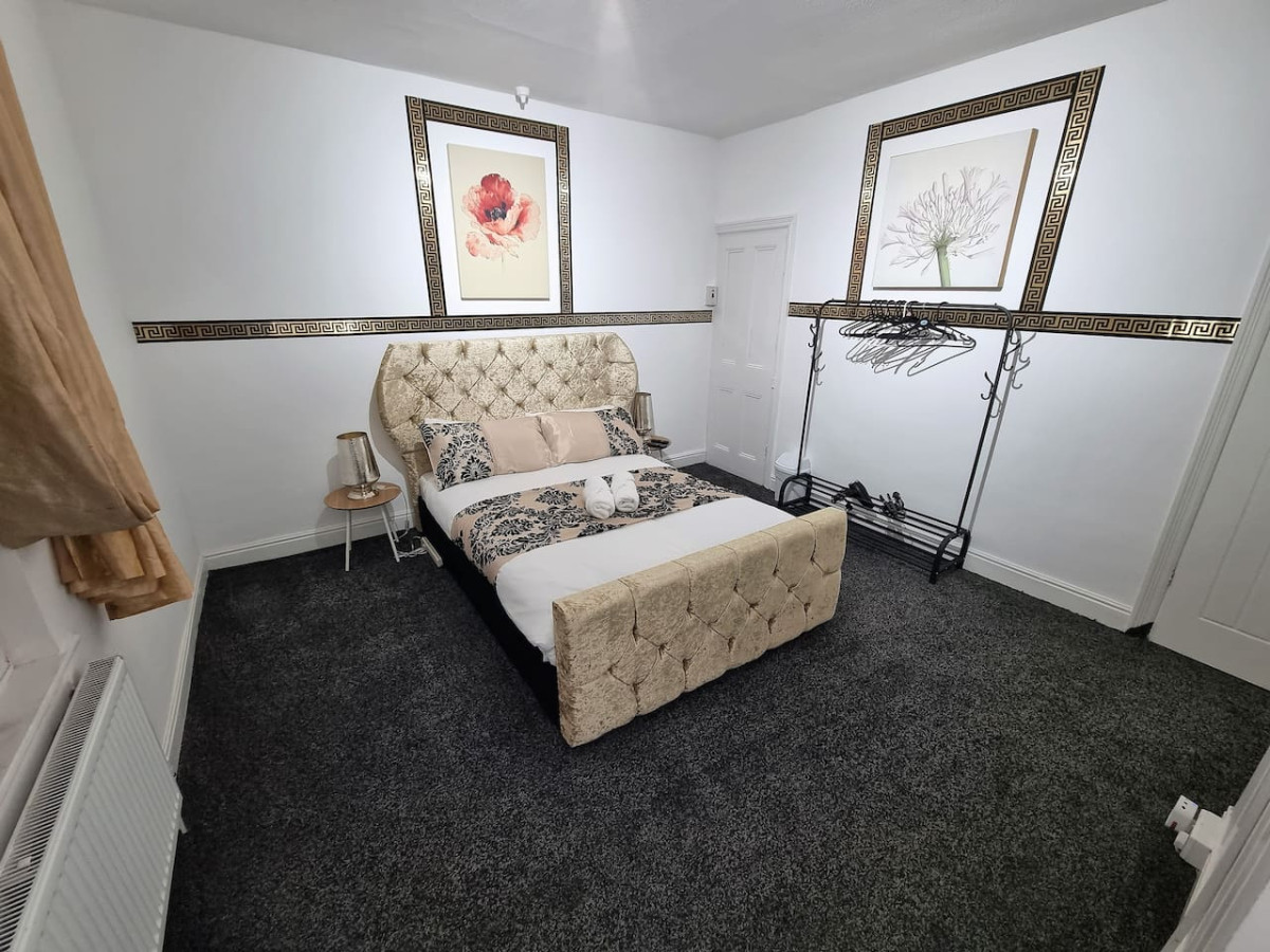 *12PR* Setup for your most relaxed & amazing stay + Free Parking + Free Fast WiFi * serviced apartment - Beeston - VivreStays