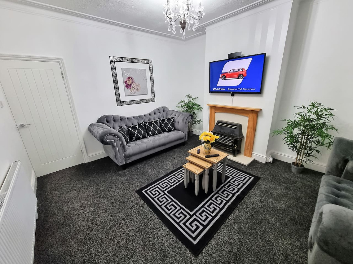 *12PR* Setup for your most relaxed & amazing stay + Free Parking + Free Fast WiFi * in 12 Parkfield Place - Property image 21 - VivreStays