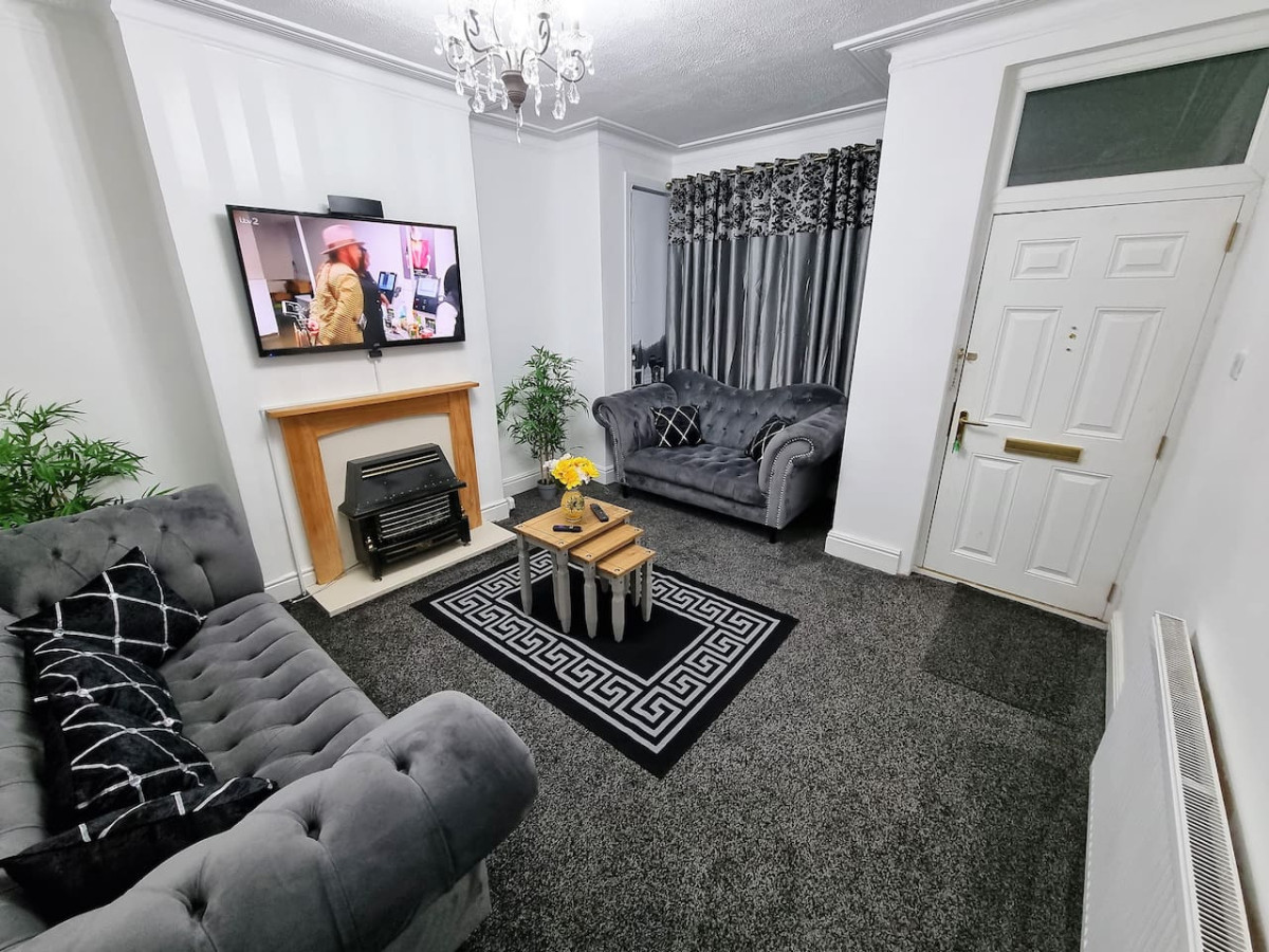 *12PR* Setup for your most relaxed & amazing stay + Free Parking + Free Fast WiFi * in 12 Parkfield Place - Property image 20 - VivreStays