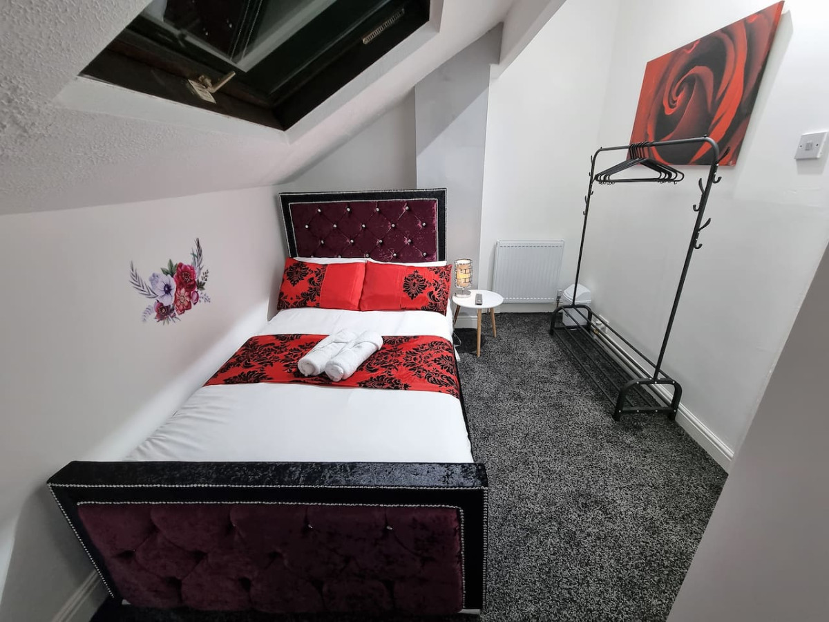 *12PR* Setup for your most relaxed & amazing stay + Free Parking + Free Fast WiFi * in 12 Parkfield Place - Property image 7 - VivreStays