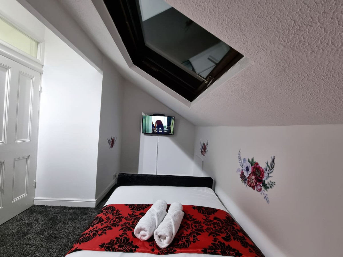 *12PR* Setup for your most relaxed & amazing stay + Free Parking + Free Fast WiFi * in 12 Parkfield Place - Property image 18 - VivreStays