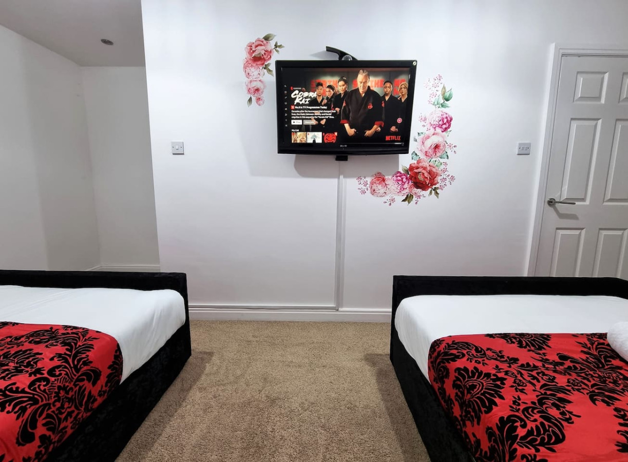 *F43NH* Setup for your most relaxed & Cosy stay + Free Parking + Free Fast WiFi * in Newhall Green Flat 43 Newhall - Property image 17 - VivreStays
