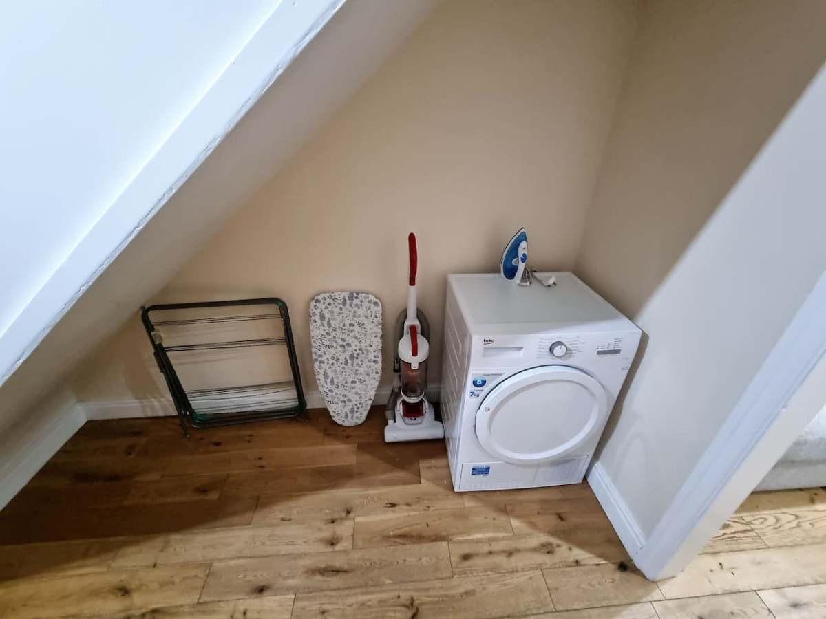 *F43NH* Setup for your most relaxed & Cosy stay + Free Parking + Free Fast WiFi * in Newhall Green Flat 43 Newhall - Property image 33 - VivreStays