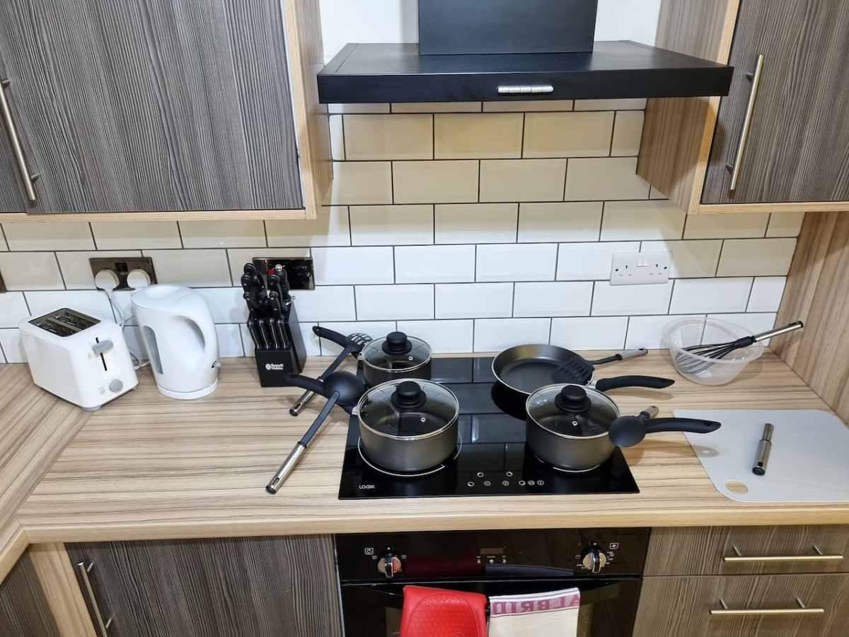 *F43NH* Setup for your most relaxed & Cosy stay + Free Parking + Free Fast WiFi * in Newhall Green Flat 43 Newhall - Property image 22 - VivreStays