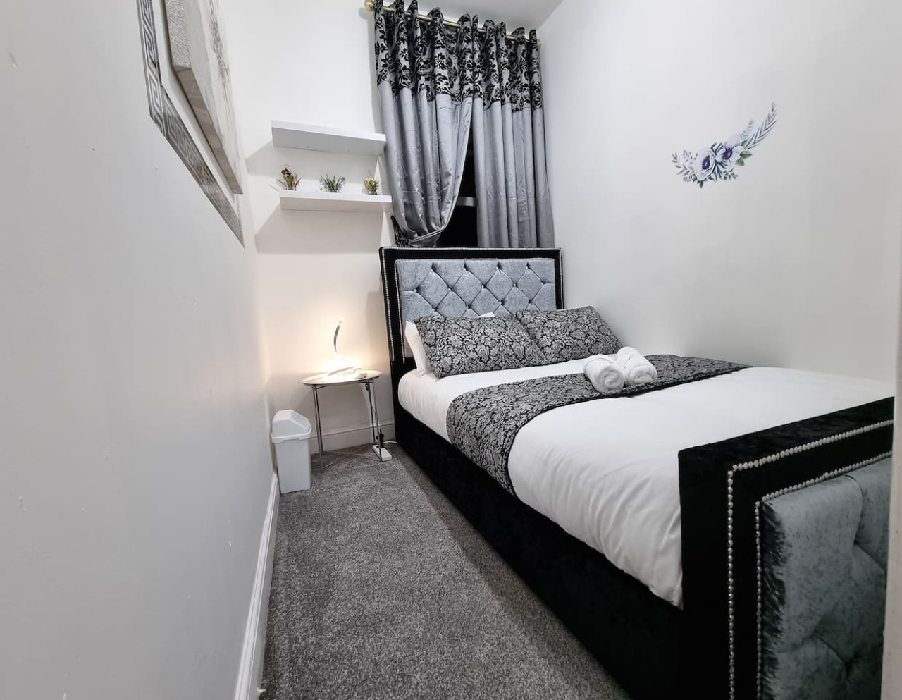 *6B7R* Setup for your most relaxed & amazing stay + Free Parking + Free Fast WiFi* in Vickers St, Morley, Leeds, UK - Property image 12 - VivreStays