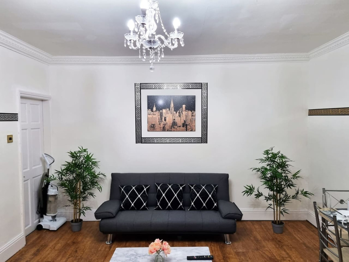 *6B7R* Setup for your most relaxed & amazing stay + Free Parking + Free Fast WiFi* in Vickers St, Morley, Leeds, UK - Property image 18 - VivreStays