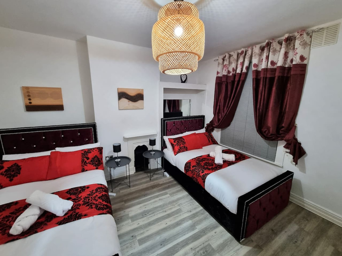 *6R* setup for your most amazing & relaxed stay + Free Parking + Free Fast WiFi * in 6 Runswick Avenue - Property image 7 - VivreStays
