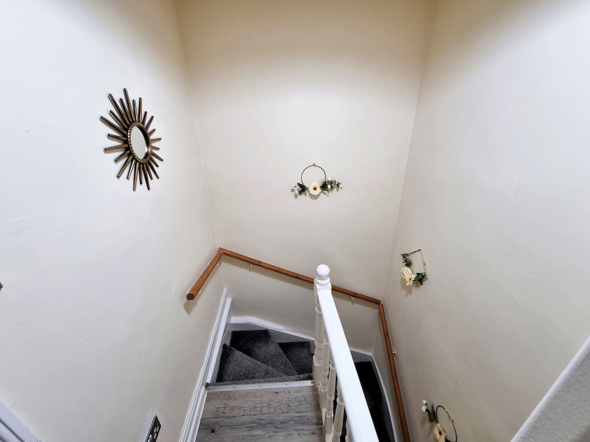 *6R* setup for your most amazing & relaxed stay + Free Parking + Free Fast WiFi * in 6 Runswick Avenue - Property image 23 - VivreStays