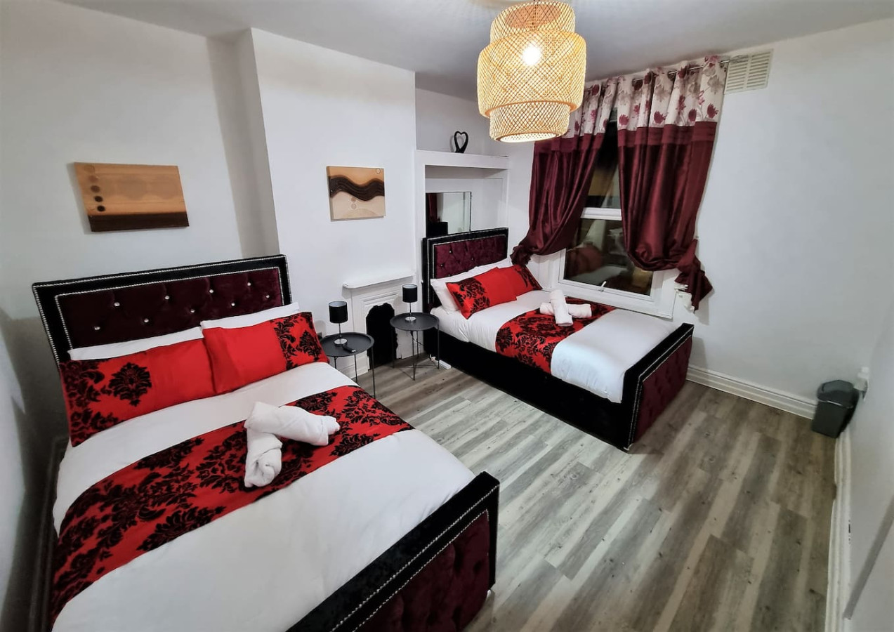 *6R* setup for your most amazing & relaxed stay + Free Parking + Free Fast WiFi * serviced apartment - Holbeck - VivreStays