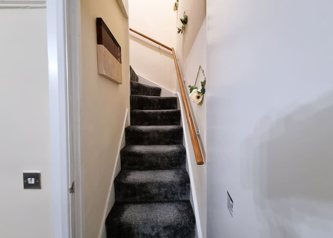 *6R* setup for your most amazing & relaxed stay + Free Parking + Free Fast WiFi * in 6 Runswick Avenue - Property image 22 - VivreStays