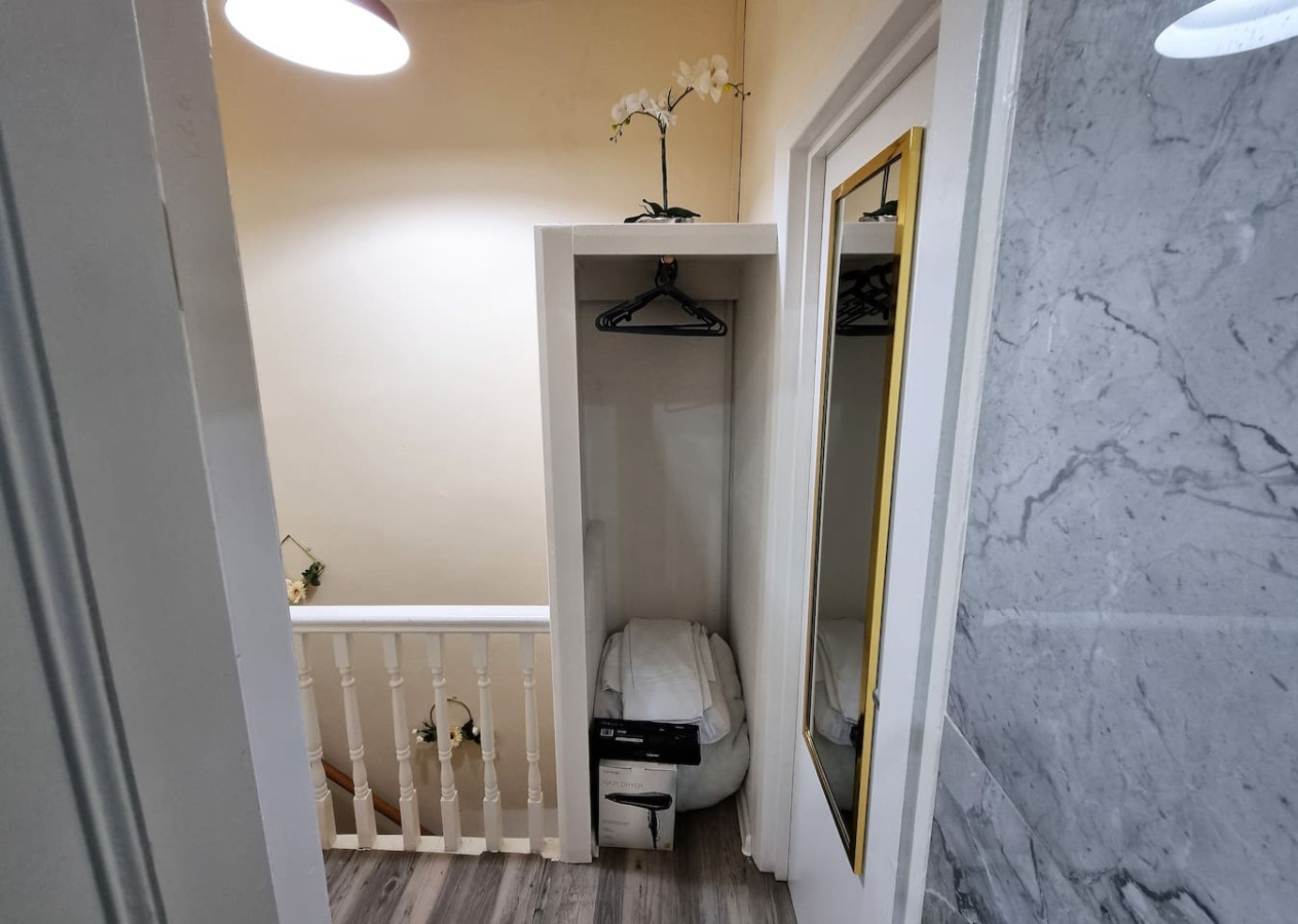 *6R* setup for your most amazing & relaxed stay + Free Parking + Free Fast WiFi * in 6 Runswick Avenue - Property image 25 - VivreStays
