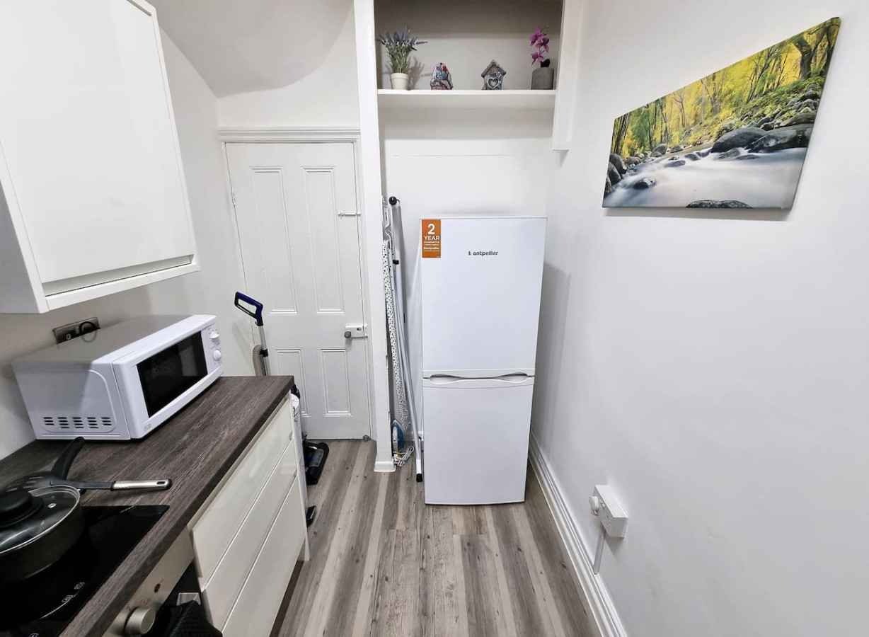 *6R* setup for your most amazing & relaxed stay + Free Parking + Free Fast WiFi * in 6 Runswick Avenue - Property image 13 - VivreStays