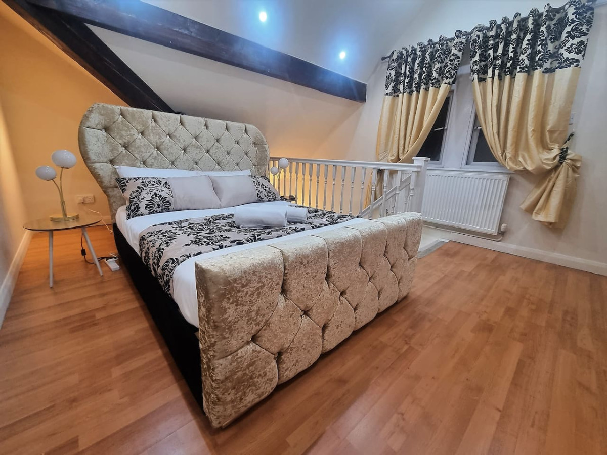 *G11H* for a cosy luxurious lovely stay + Free Parking + Free Fast WiFi perfect for work or pleasure* in Green Hill Road flat 11, green hill house - Property image 7 - VivreStays
