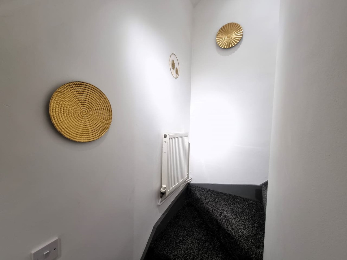 *F4GH for your most relaxed & Cosy stay + Parking in Greenhill House, 1 Green Hill Road - Property image 24 - VivreStays