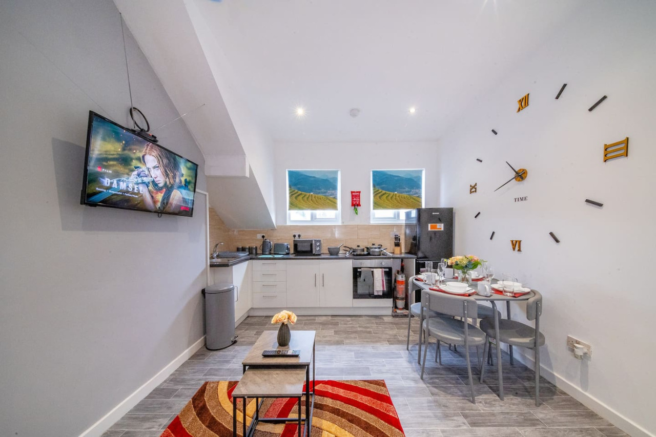 *F1kr* For your relaxed & Cosy stay + Parking in 372 Kirkstall Road flat 1 - Property image 12 - VivreStays