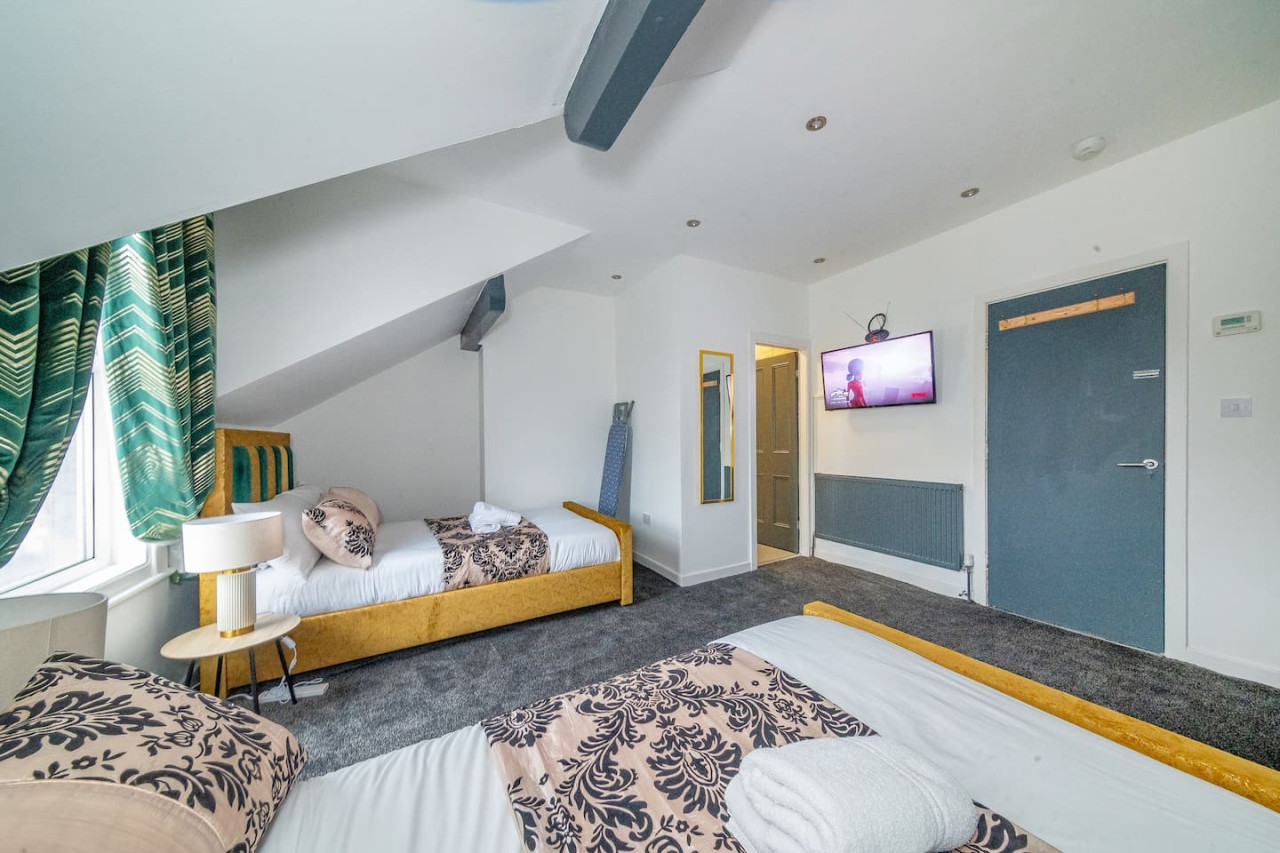 *F1kr* For your relaxed & Cosy stay + Parking in 372 Kirkstall Road flat 1 - Property image 7 - VivreStays