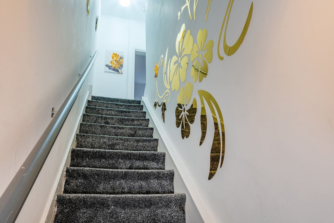*F1kr* For your relaxed & Cosy stay + Parking in 372 Kirkstall Road flat 1 - Property image 15 - VivreStays
