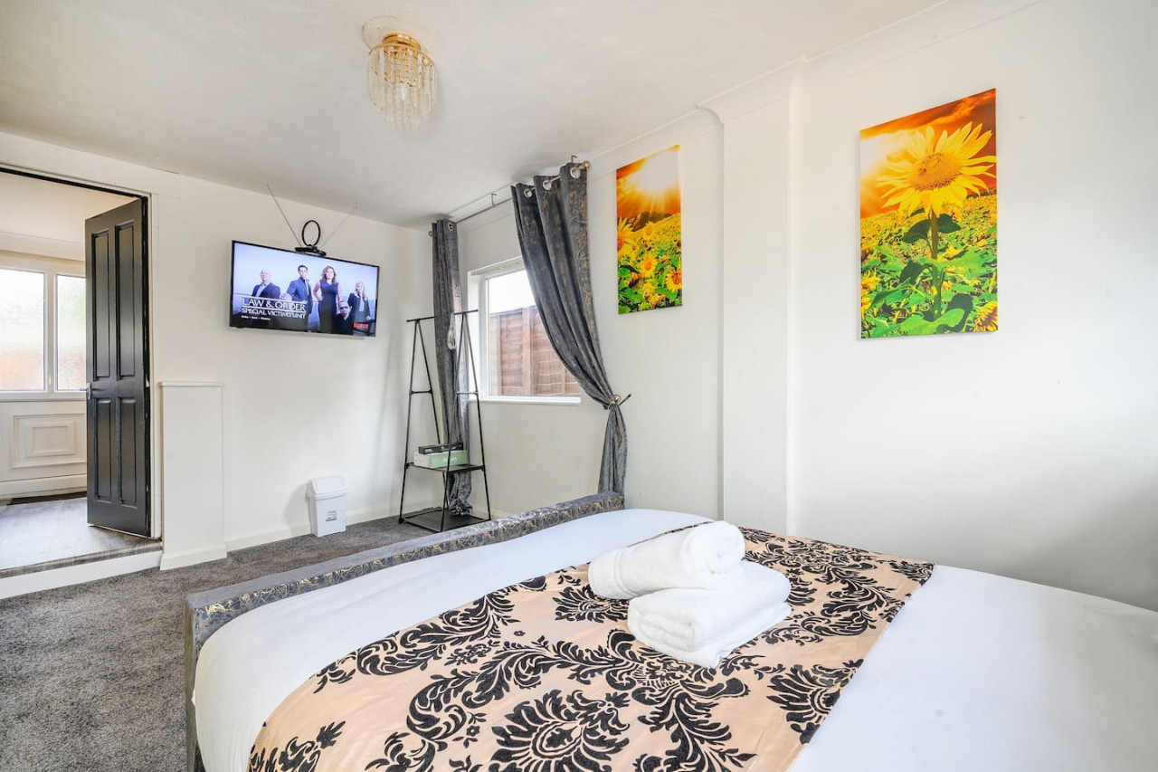 *328OL* For your relaxed & Cosy stay + Parking in 328 Oakwood Ln, Leeds LS8, UK - Property image 18 - VivreStays