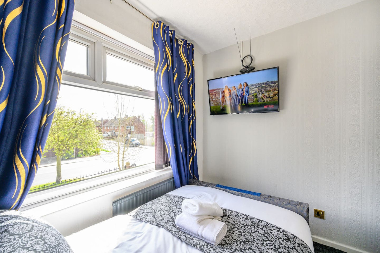*328OL* For your relaxed & Cosy stay + Parking in 328 Oakwood Ln, Leeds LS8, UK - Property image 6 - VivreStays