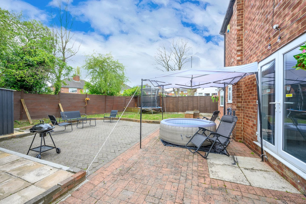 *328OL* For your relaxed & Cosy stay + Parking in 328 Oakwood Ln, Leeds LS8, UK - Property image 39 - VivreStays