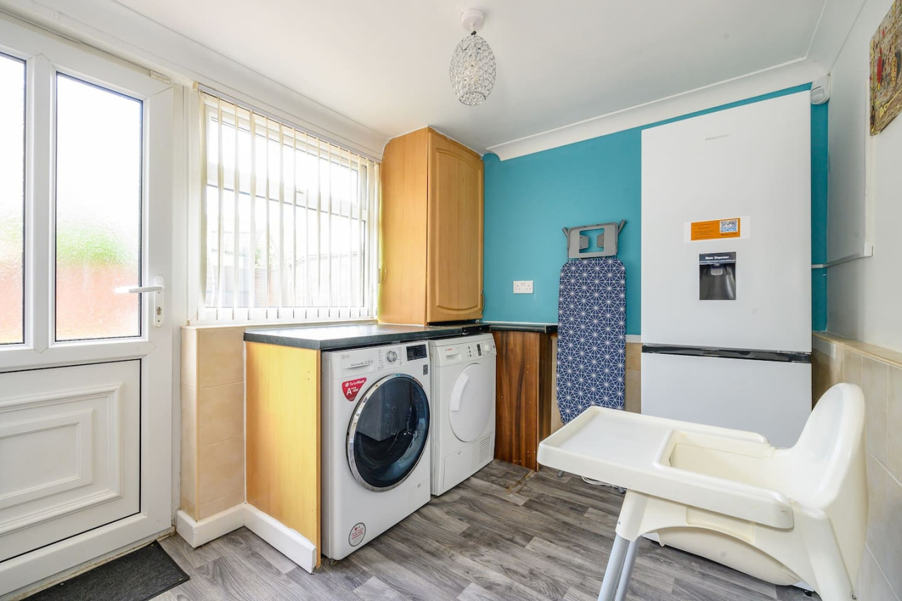 *328OL* For your relaxed & Cosy stay + Parking in 328 Oakwood Ln, Leeds LS8, UK - Property image 32 - VivreStays