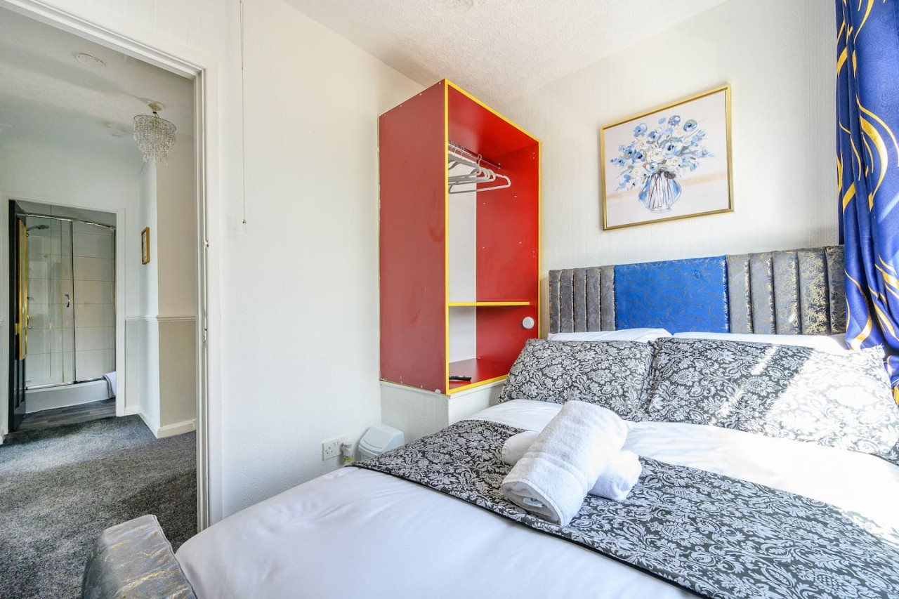 *328OL* For your relaxed & Cosy stay + Parking in 328 Oakwood Ln, Leeds LS8, UK - Property image 10 - VivreStays