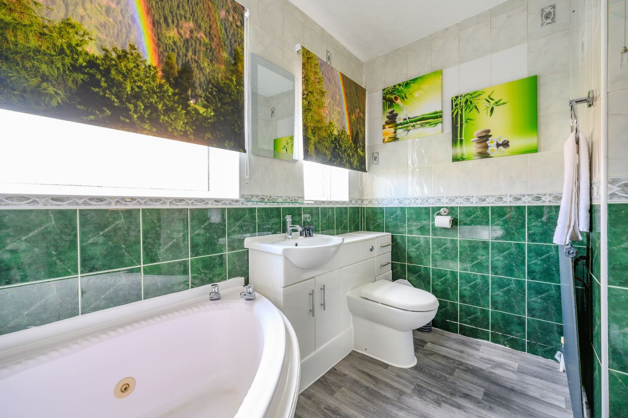 *328OL* For your relaxed & Cosy stay + Parking in 328 Oakwood Ln, Leeds LS8, UK - Property image 4 - VivreStays