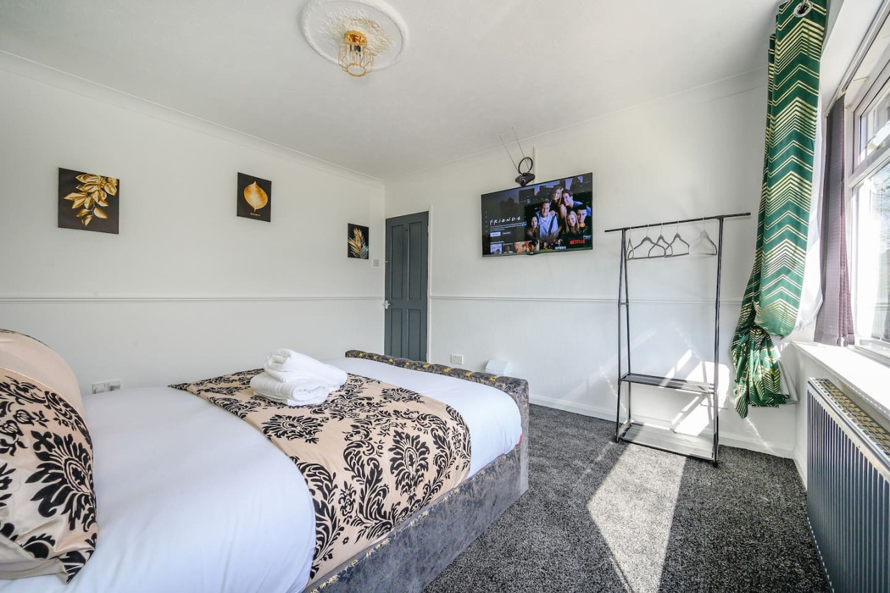 *328OL* For your relaxed & Cosy stay + Parking in 328 Oakwood Ln, Leeds LS8, UK - Property image 13 - VivreStays