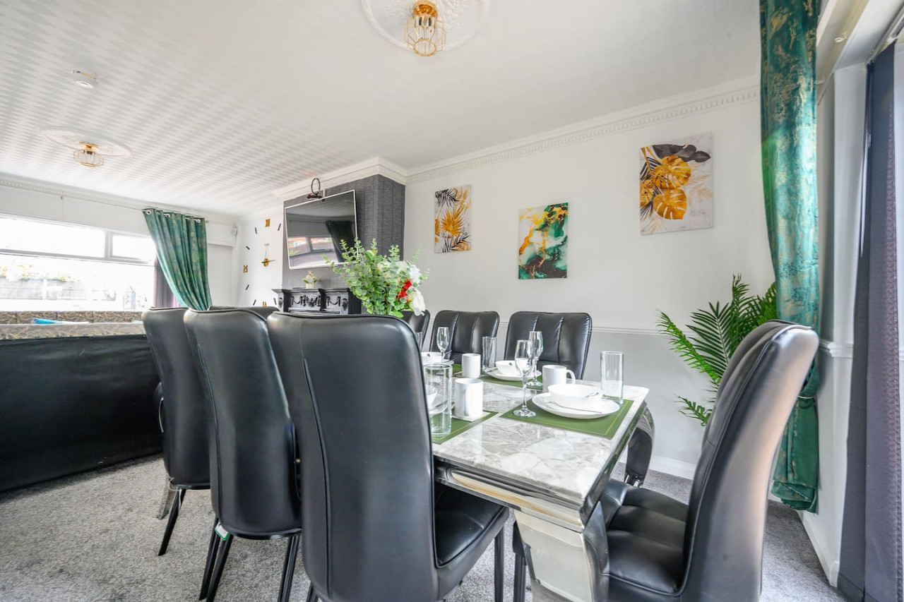 *328OL* For your relaxed & Cosy stay + Parking in 328 Oakwood Ln, Leeds LS8, UK - Property image 26 - VivreStays