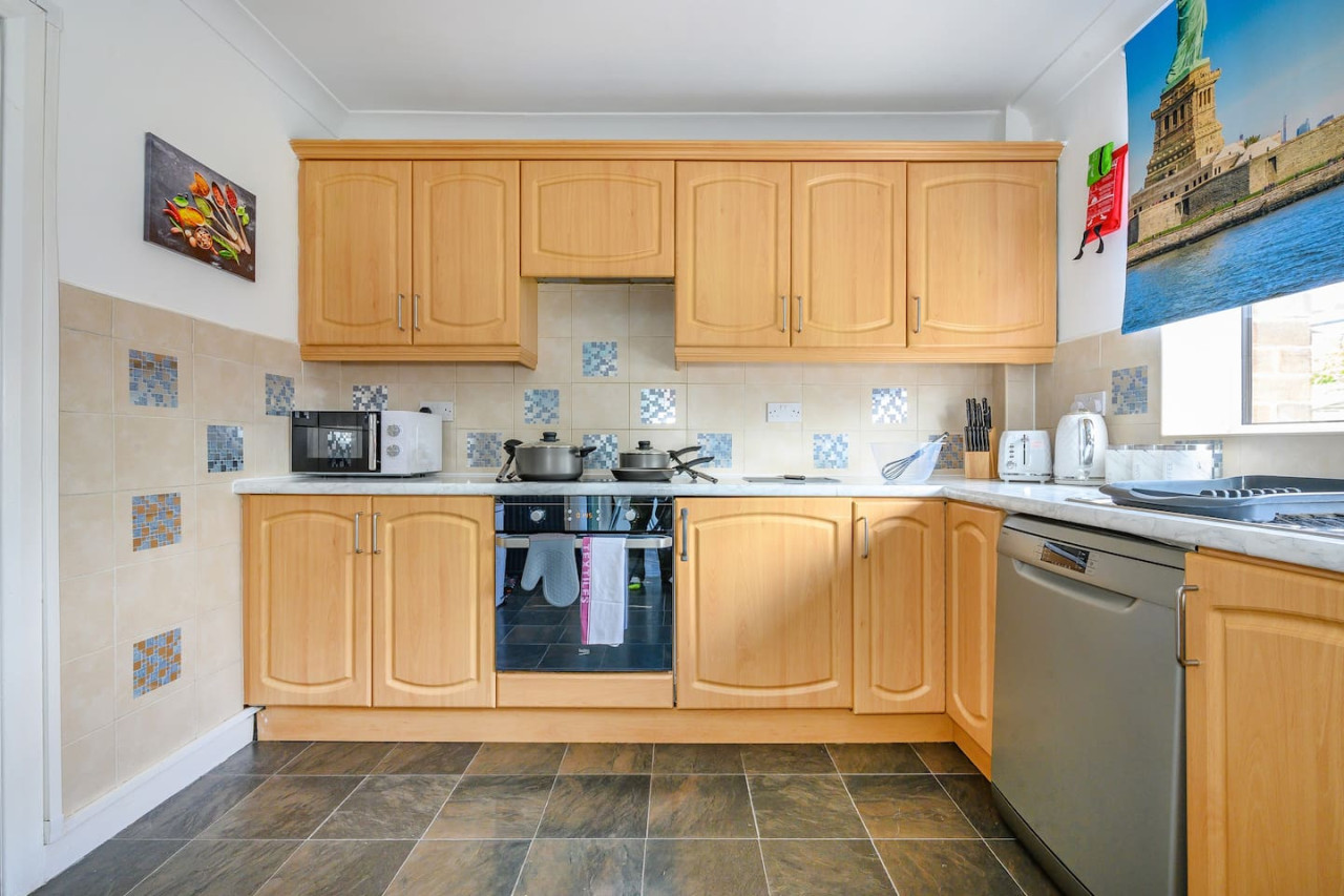 *328OL* For your relaxed & Cosy stay + Parking in 328 Oakwood Ln, Leeds LS8, UK - Property image 29 - VivreStays