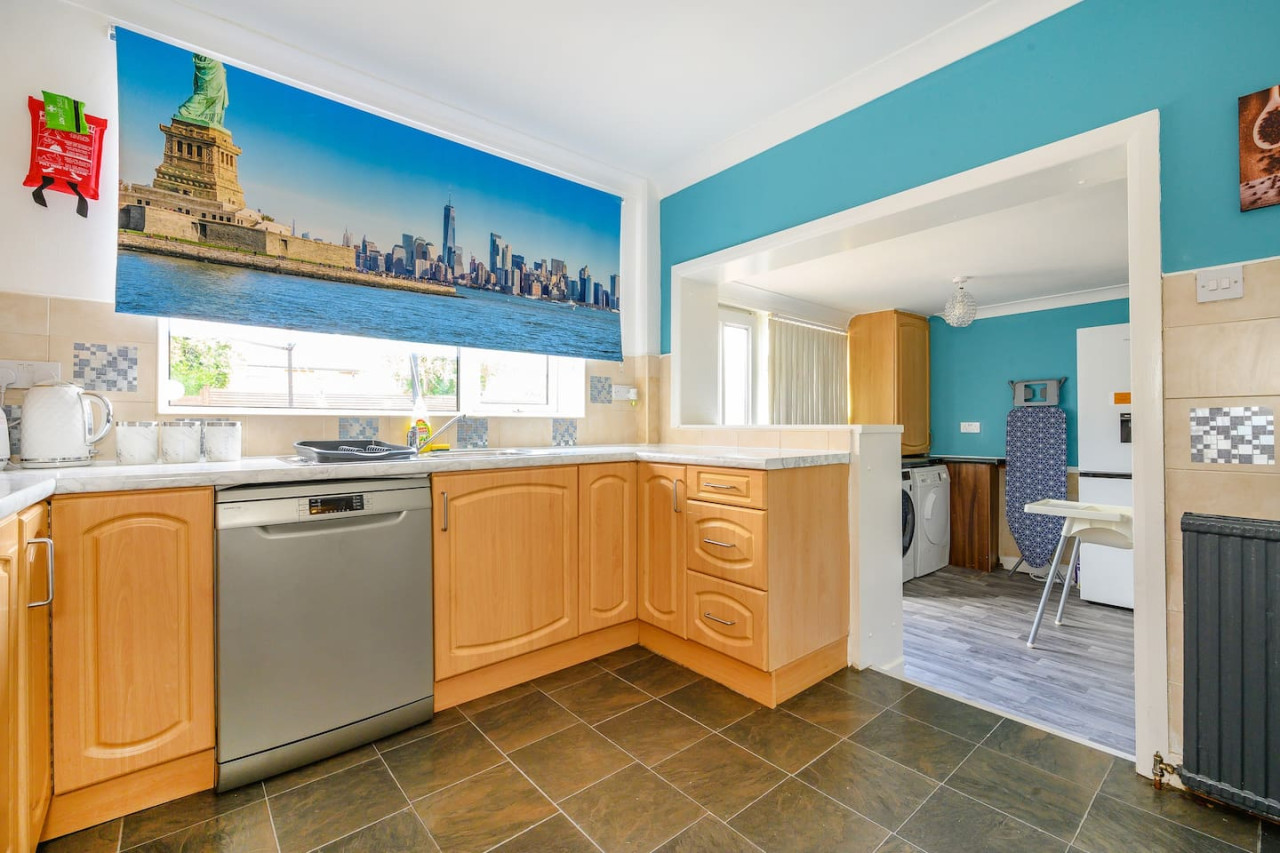 *328OL* For your relaxed & Cosy stay + Parking in 328 Oakwood Ln, Leeds LS8, UK - Property image 28 - VivreStays