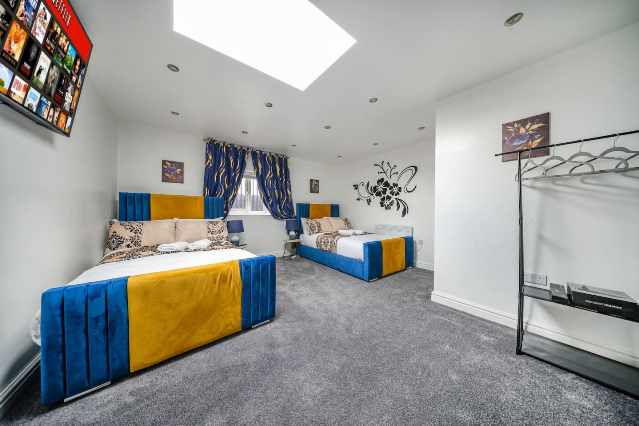 *16FM* For your Relaxed & Cosy stay + Free Parking in Fearnville Mount - Property image 10 - VivreStays
