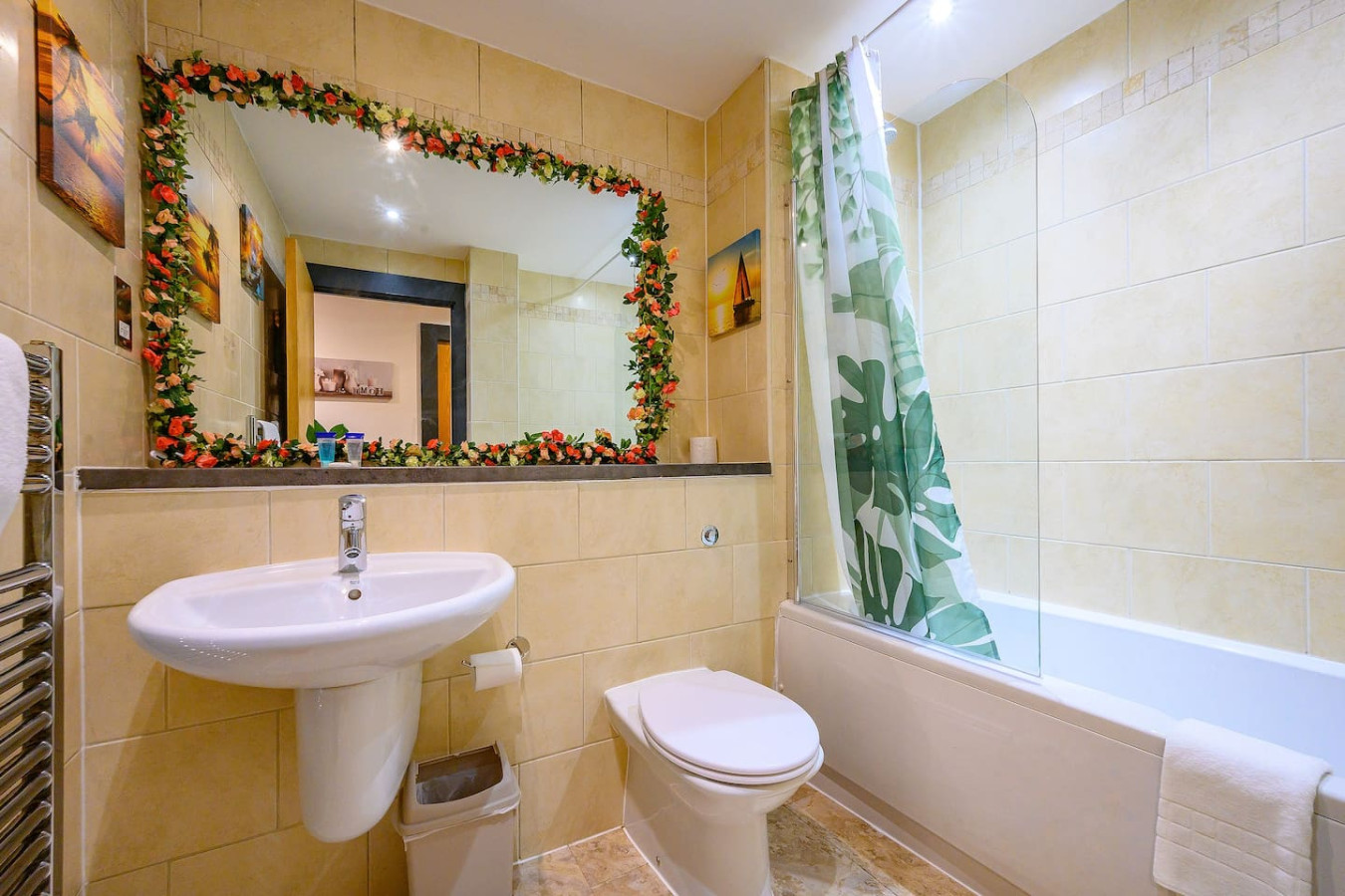 *138CS* For your most relaxed stay & free parking in 138 Chapel St, Salford M3 6AF, UK - Property image 28 - VivreStays