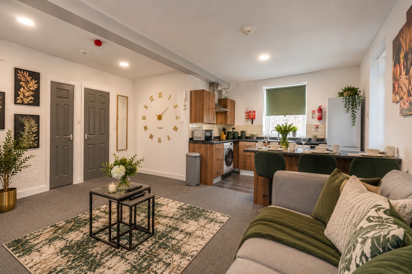 GreenHill Flat 9 Your Cosy stay + Private Parking in 49 Hill Top Rd, Leeds LS12 3PY, UK - Property image 3 - VivreStays