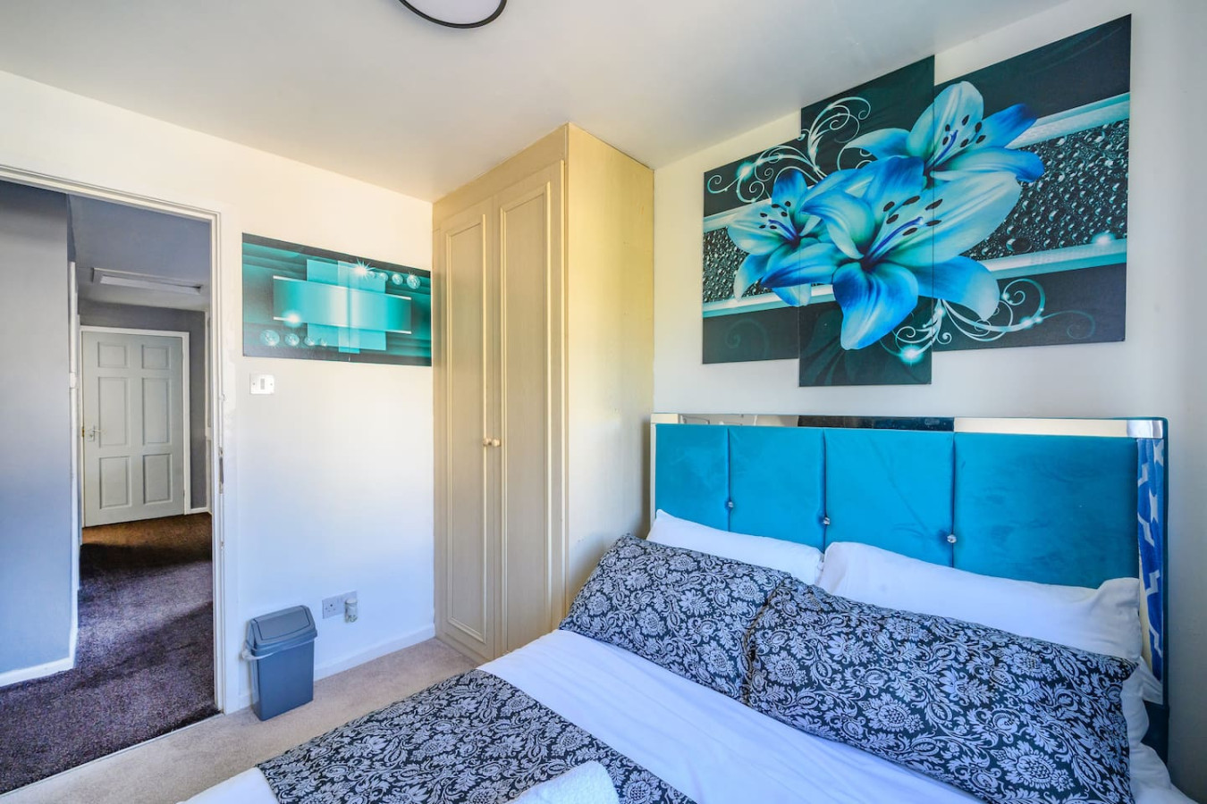 -VL- Stylish & Relaxed Stay/Free Parking/Free WiFi in 51 Vesper Lane - Property image 13 - VivreStays