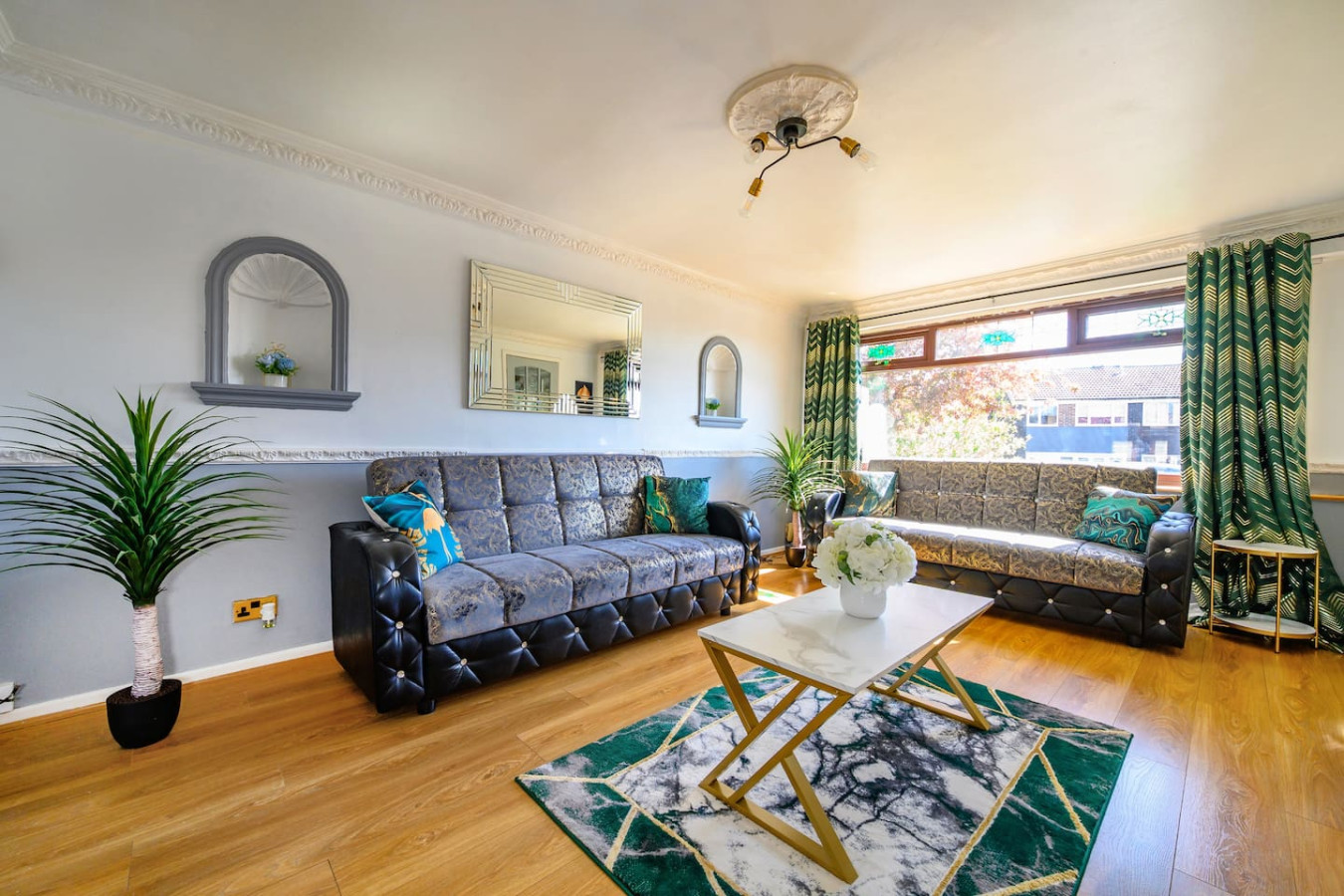 -VL- Stylish & Relaxed Stay/Free Parking/Free WiFi in 51 Vesper Lane - Property image 2 - VivreStays
