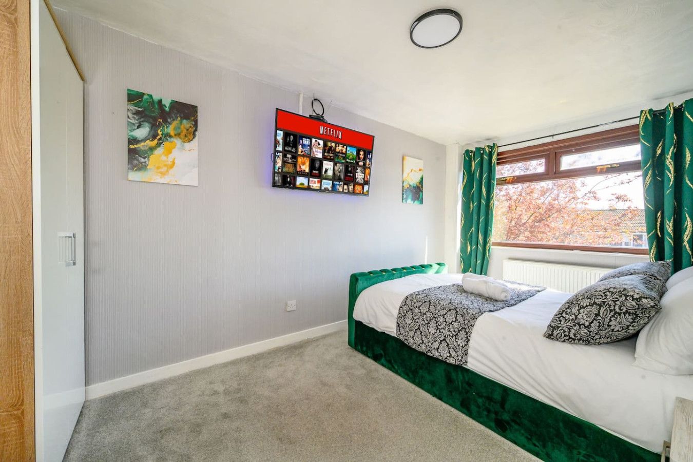 -VL- Stylish & Relaxed Stay/Free Parking/Free WiFi in 51 Vesper Lane - Property image 7 - VivreStays