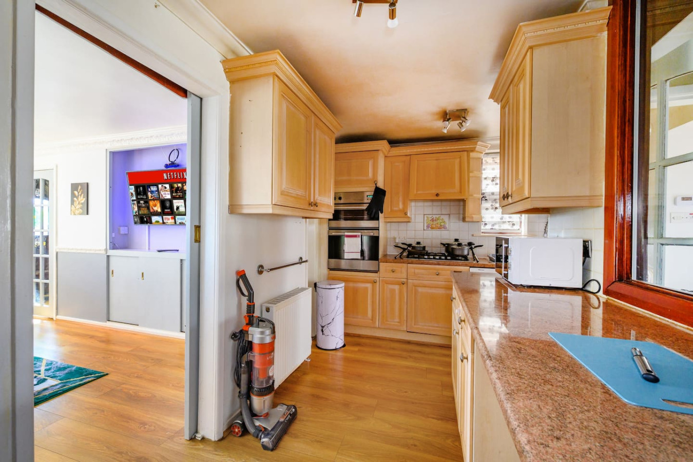 -VL- Stylish & Relaxed Stay/Free Parking/Free WiFi in 51 Vesper Lane - Property image 19 - VivreStays