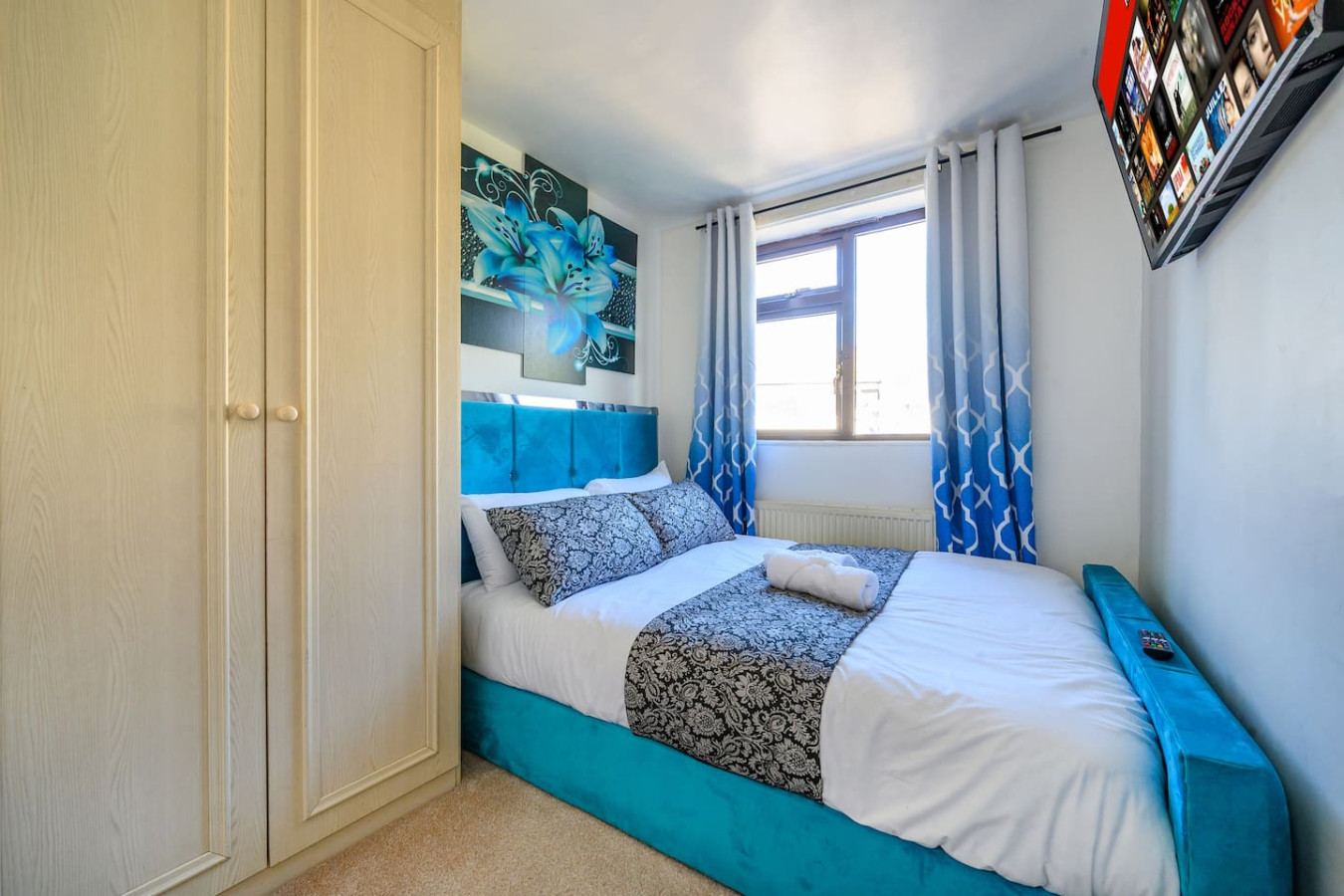 -VL- Stylish & Relaxed Stay/Free Parking/Free WiFi in 51 Vesper Lane - Property image 12 - VivreStays