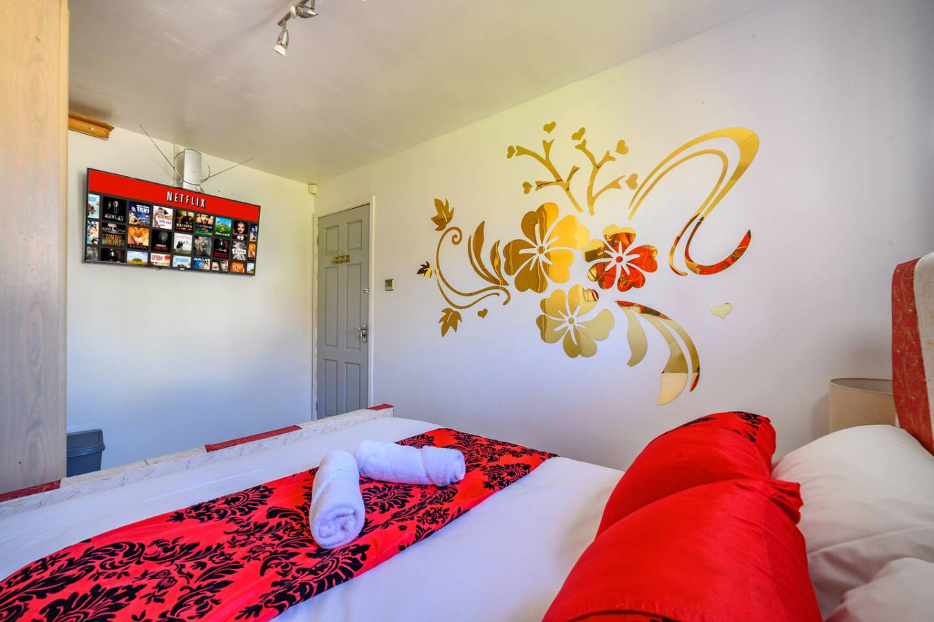 -VL- Stylish & Relaxed Stay/Free Parking/Free WiFi in 51 Vesper Lane - Property image 16 - VivreStays