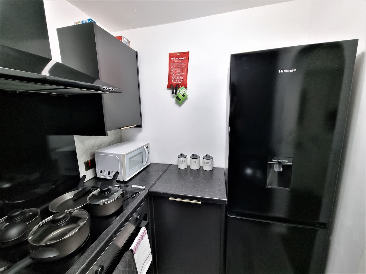 For Your most relaxed and cosy stay in 17 Chatsworth Mews, Morley, Leeds LS27 8AB, UK - Property image 13 - VivreStays
