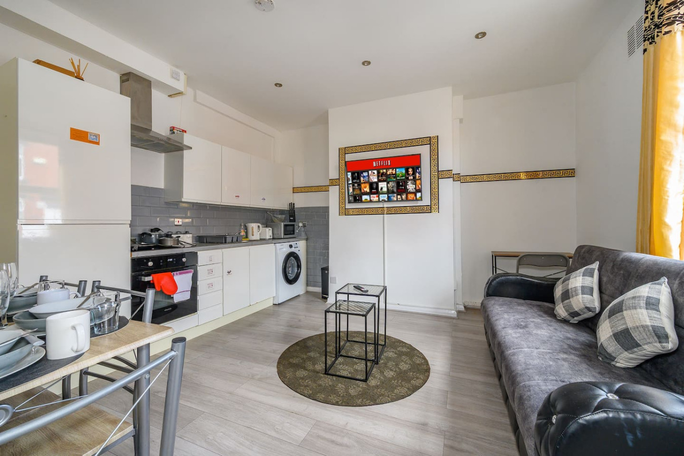 *A23S* for your most relaxed & Cosy stay + Parking in Arley Street - Property image 3 - VivreStays