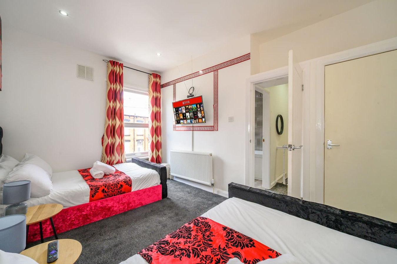 *A23S* for your most relaxed & Cosy stay + Parking in Arley Street - Property image 5 - VivreStays