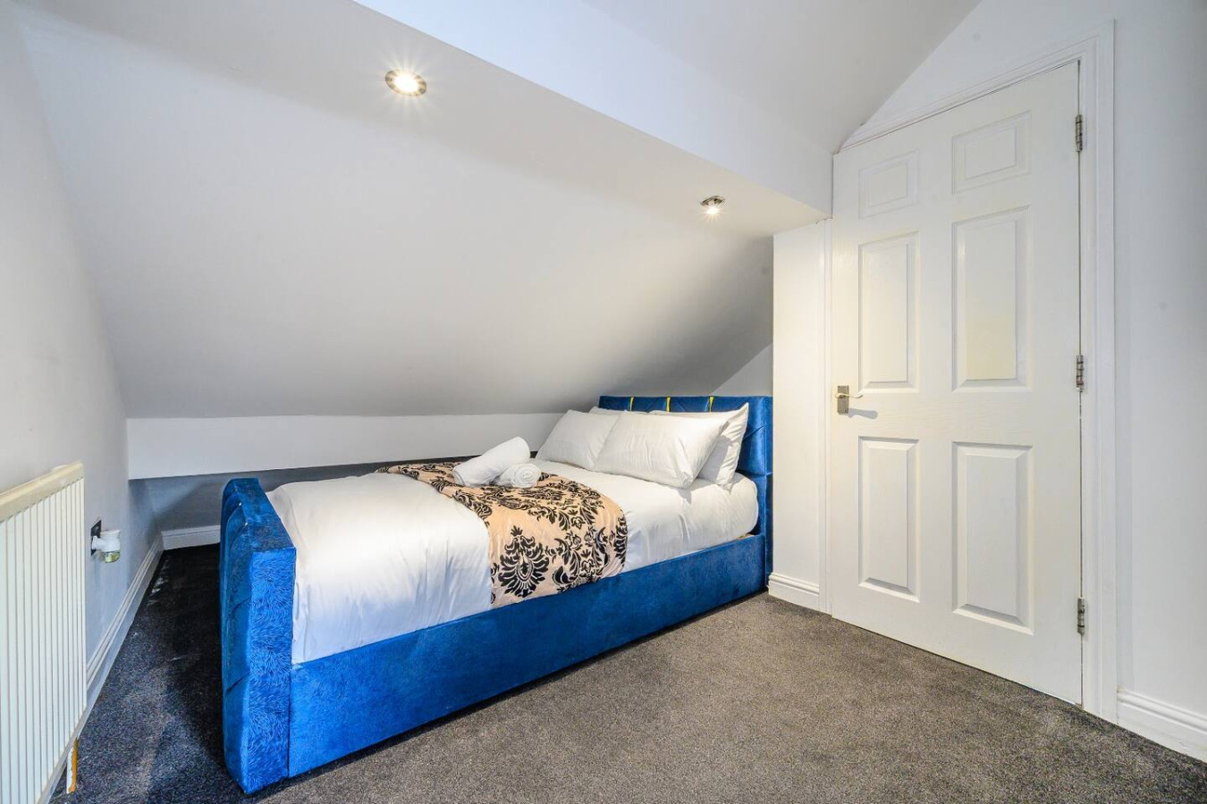H17A Cosy & Welcoming home in 17a Fountain Street - Property image 9 - VivreStays