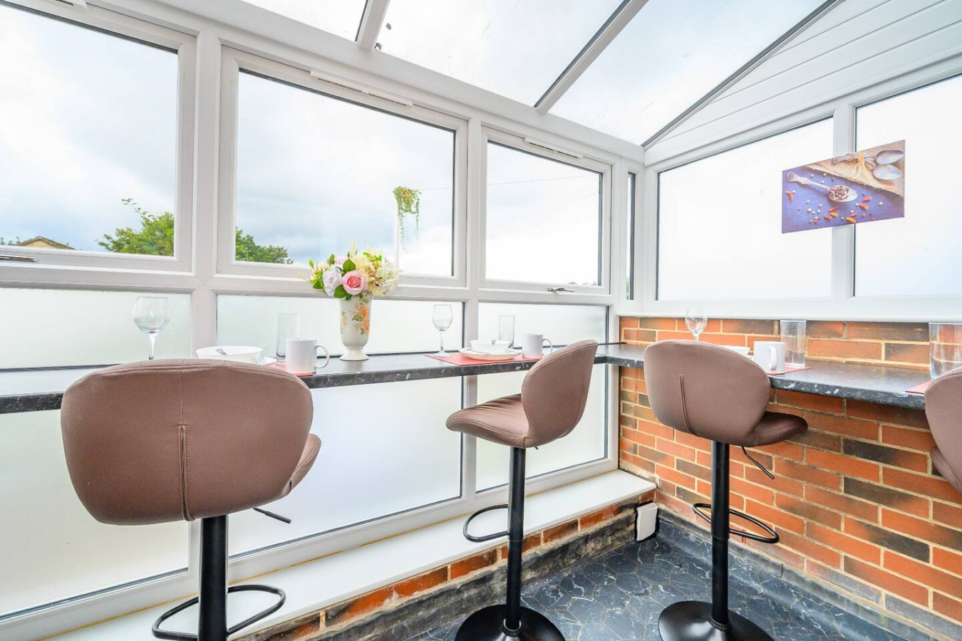 H17A Cosy & Welcoming home in 17a Fountain Street - Property image 17 - VivreStays