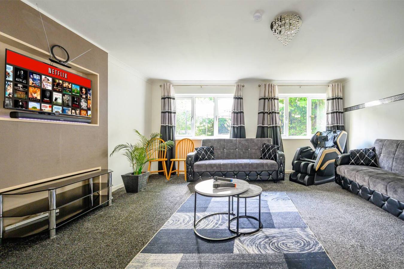 Spacious Standalone Home in West Yorkshireconti in 3 Scott Hall Drive - Property image 11 - VivreStays
