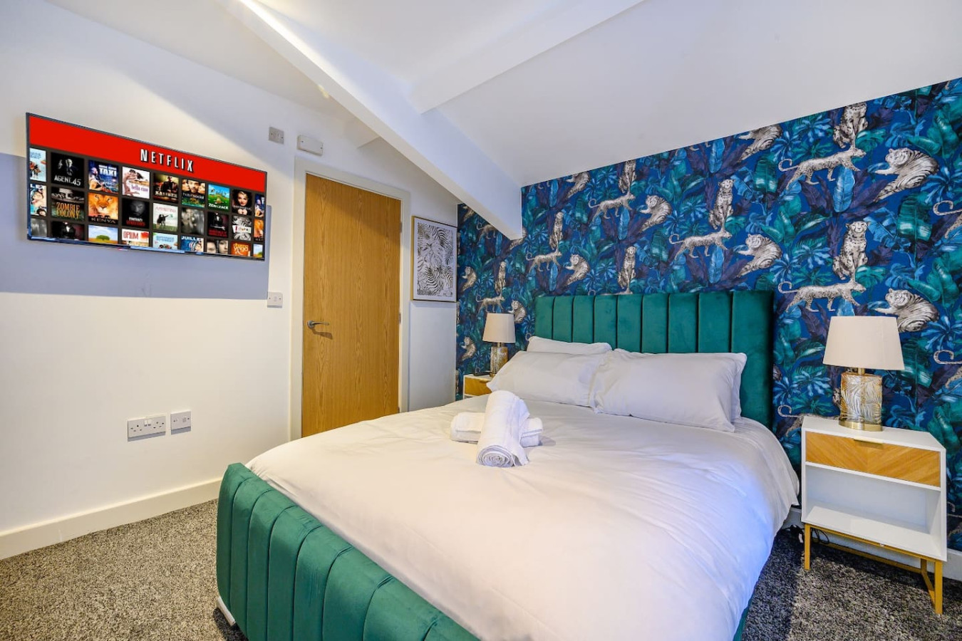For Your most relaxed and cosy stay in 611 Wakefield Road - Property image 4 - VivreStays