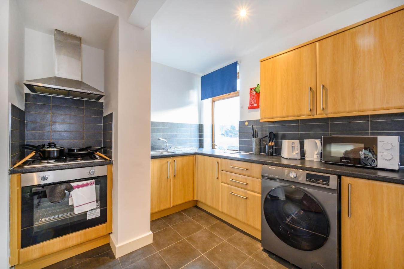 For Your most relaxed and cosy stay in 611 Wakefield Road - Property image 3 - VivreStays